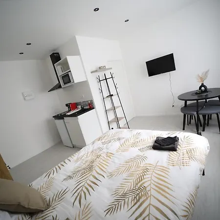 Paul Bert-3 Apartman